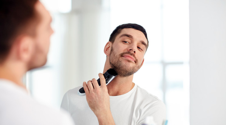 A borotva és a borotválkozáshoz használt illatszerek is befolyásolják a bőr állapotát / Fotó: Shutterstock