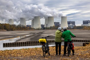 Koszt zmian klimatycznych i zielonej transformacji będzie gigantyczny. Polska... może jednak zyskać [WYLICZENIA]