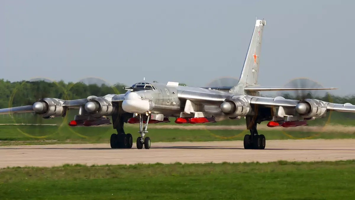 Tu-95