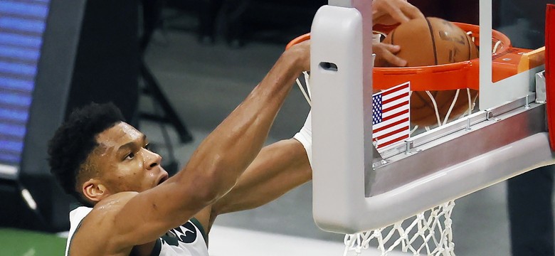 Milwaukee Bucks doprowadzili do remisu w finale NBA
