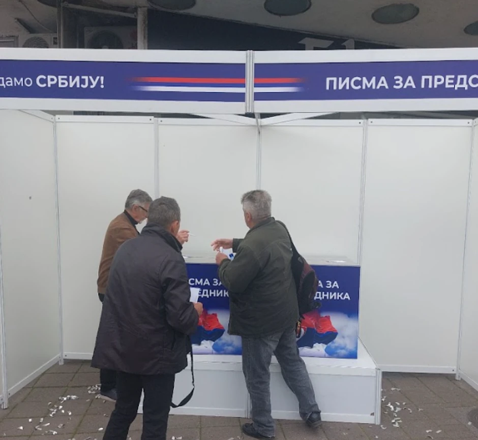 Štand za slanje pisma predsedniku