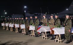 Gorzki wpis wdowy smoleńskiej o ekshumacji i braku renty. 'Czy jesteście to sobie w stanie wyobrazić?'