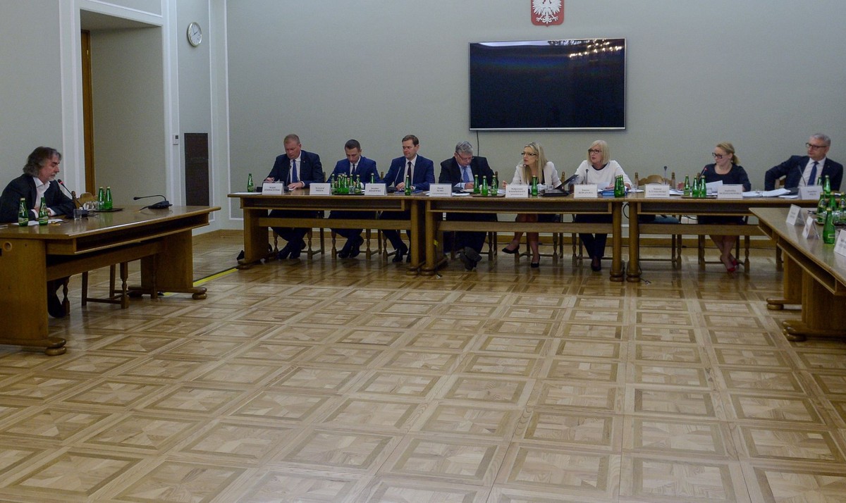 Posiedzenie komisji śledczej