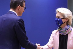 Mateusz Morawiecki i Ursula von der Leyen