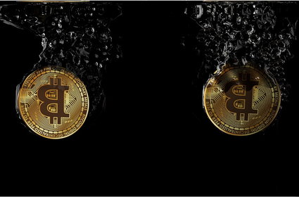 Bitcoin w nocy w ciągu paru minut stracił 1,5 tys. dol. Wciąż jednak trzyma się mocno