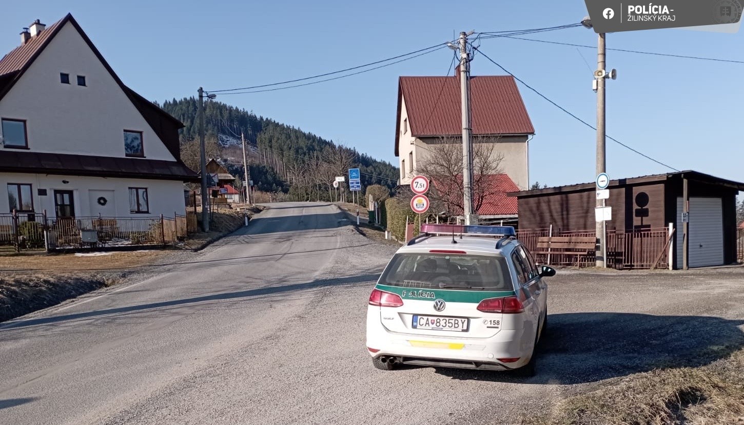 Polícia v ŽSK pre ochorenie slintačky a krívačky kontroluje hraničné priechody.