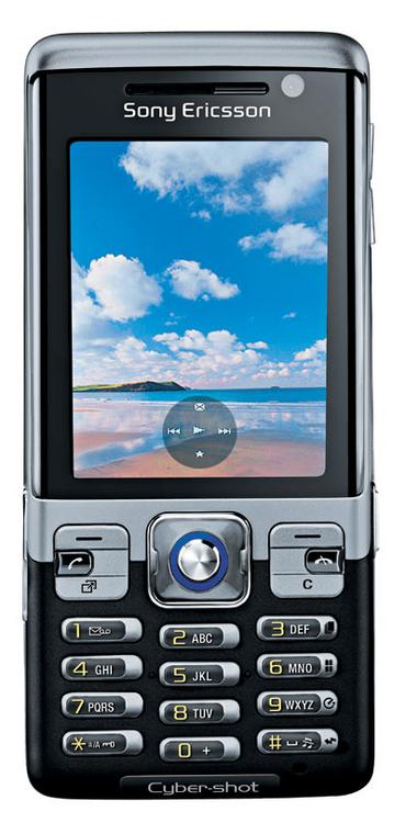 Sony Ericsson C702 w zdjęciach zrobionych wbudowanym aparatem zapisuje pozycję geograficzną miejsca wykonania fotografii