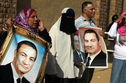 Hosni Mubarak skazany na dożywocie. Bójka w sądzie