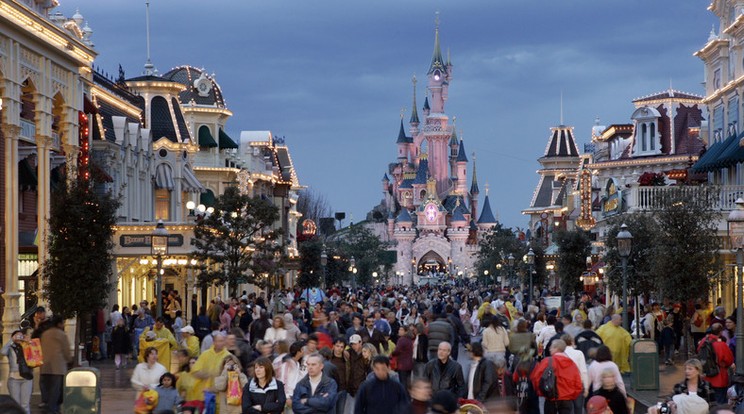 Steve Dobbsnak ingyen bejárása van Disneylandbe /Fotó: Northfoto