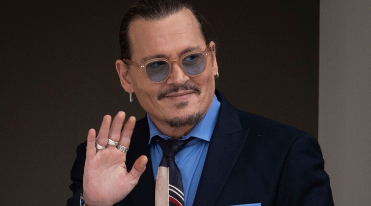 A per ellenére is jelentős bevételt hoz egy divatmárkának Johnny Depp /Fotó: Northfoto