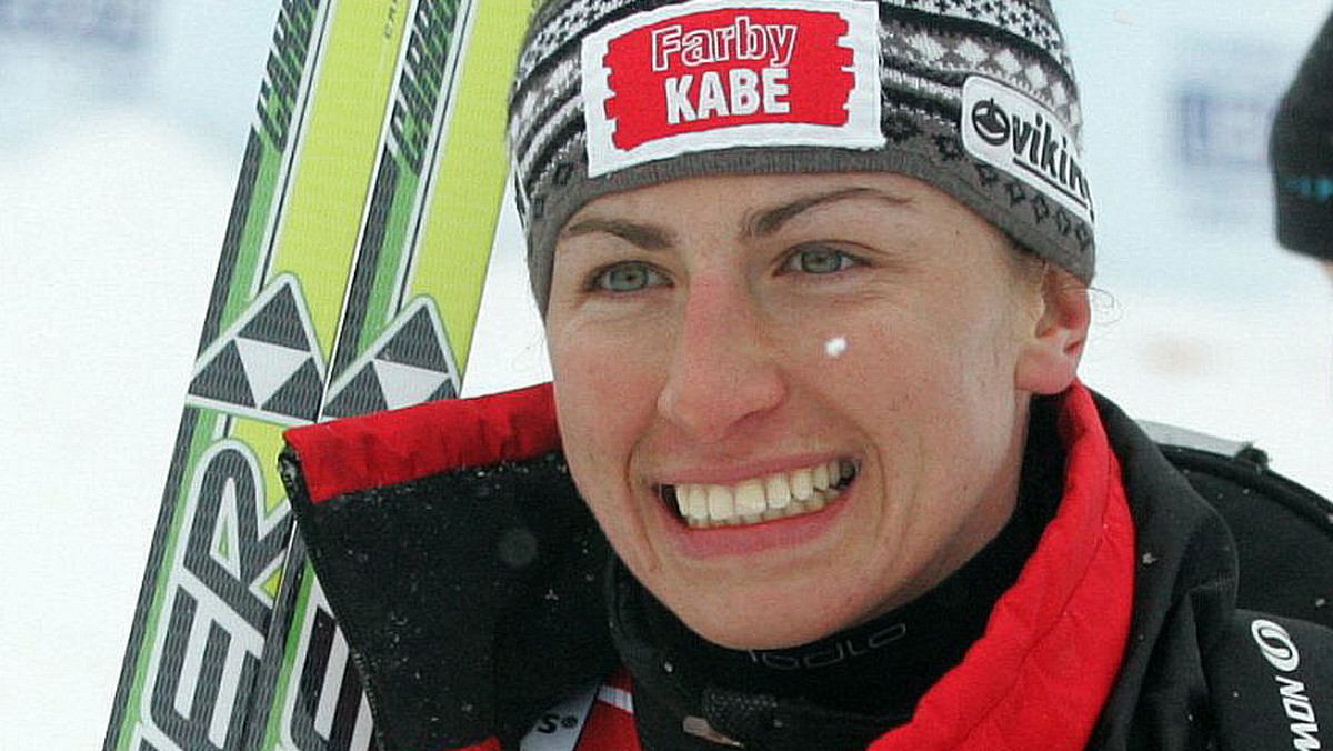 Justyna Kowalczyk oraz Adam Małysz przekazali na licytację część swojego sprzętu sportowego, w którym zdobywali najwyższe laury podczas ubiegłej zimy.