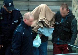 Znachor, który 'leczył' zagłodzoną Magdę usłyszał zarzut 'sprawstwa kierowniczego'