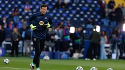 wojciech szczęsny wraca do bramki barcelony. skorzysta na pechu kolegi