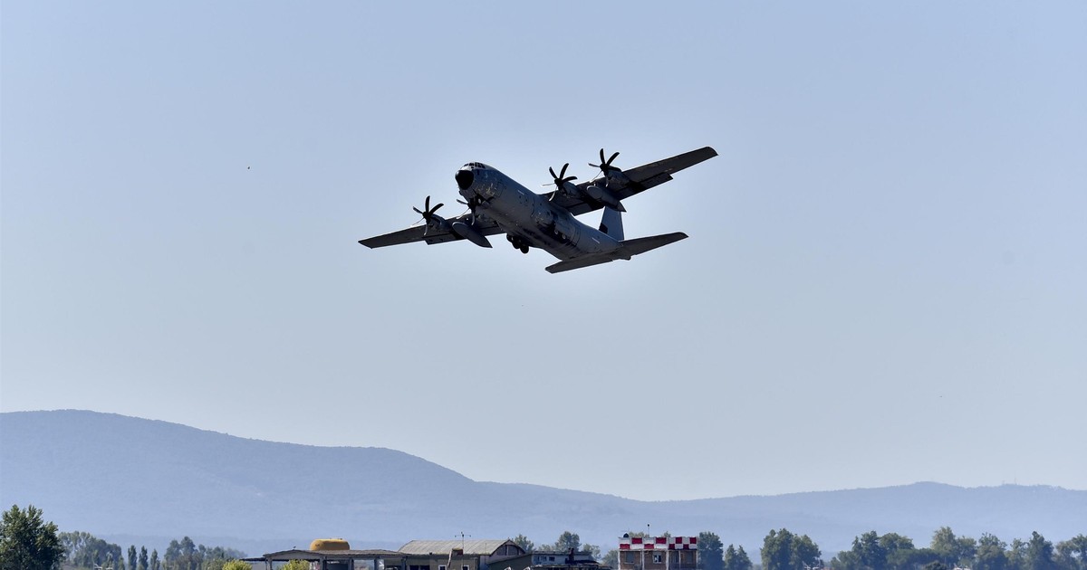 Ktoś celował w wojskowy samolot. Alarm i śledztwo w Niemczech