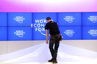 Raport PwC: polscy CEO wolą stawiać na eksport niż rozwój nowych produktów