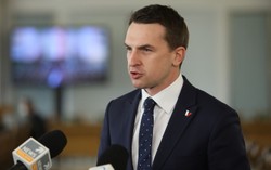 Posłowie zawiadamiają prokuraturę i sanepid ws. Kaczyńskiego i jego towarzyszy