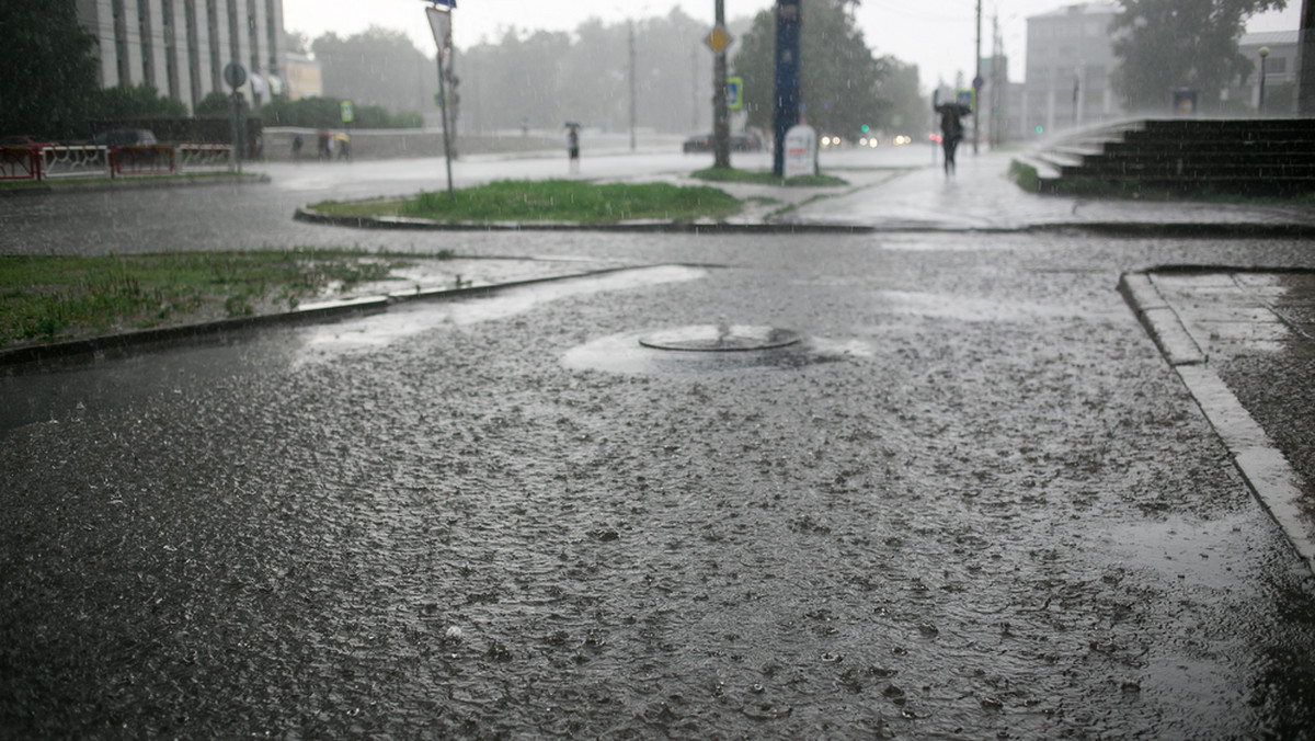 W czwartek najchłodniej będzie w Małopolsce i na Górnym Śląsku. Tu termometry wskażą tylko 7-8 stopni Celsjusza. Dla odmiany w województwach północnych i zachodnich temperatura powietrza wzrośnie do 11-15 stopni.