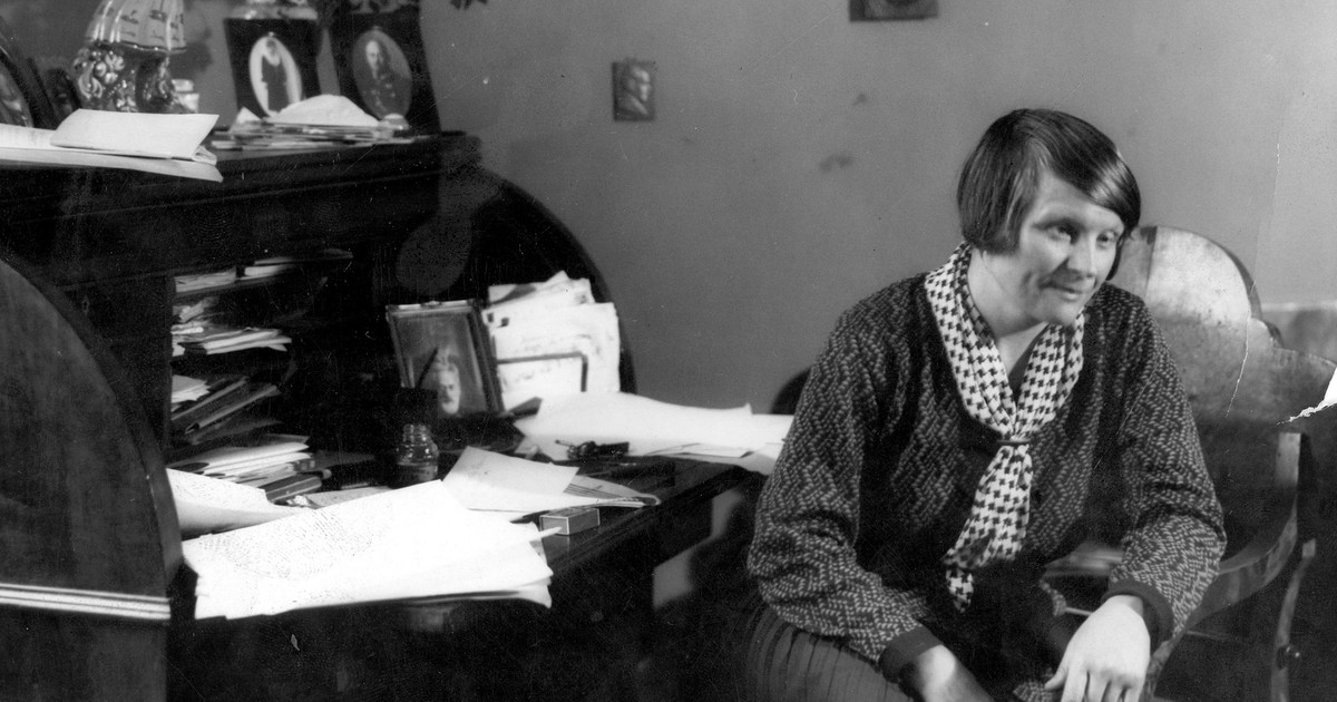 Maria Pisarka I Poetka Krzyżówka Gdy usłyszeli pierwsze strzały, zeszli do piwnicy. "Tragedia zapada w
