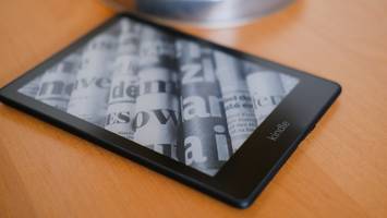 Amazon szaleje z promocją na Kindle! Oto pięć powodów, dla których warto go kupić teraz