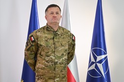gen. stróżyk: to niepokojące, że narracja rosji o polsce przebija się