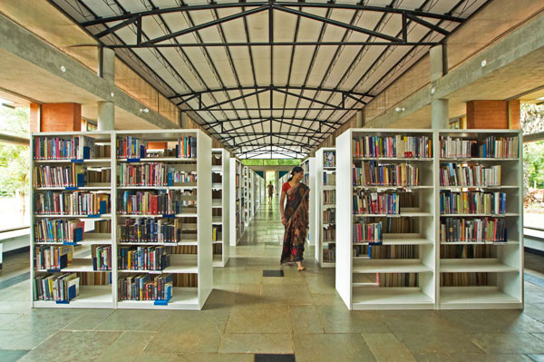 Biblioteka w Auroville