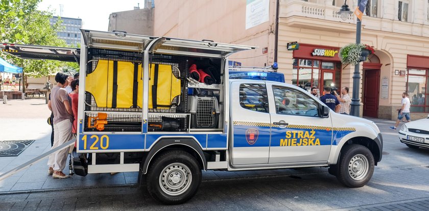 Animal patrol dostał terenowy wóz