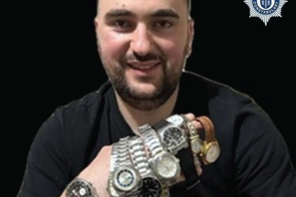 POHAPŠENA ALBANSKA BANDA Hvalili se o pljačkama na društvenim mrežama, ukrali robu u vrednosti od MILION EVRA