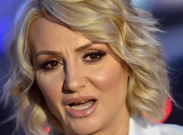 TOLIKO KRATKA HALJINICA DA GAĆE SEVAJU KAO MUNJE: Goca Tržan nije Leontina, ali crno pa se ne vidi!