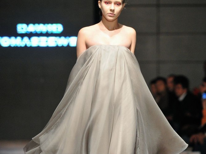 Dawid Tomaszewski na Fashion Week Poland: kolekcja wiosna-lato 2011