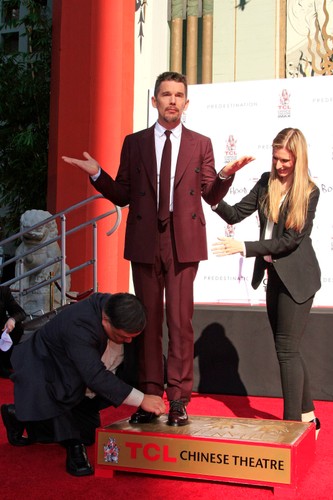 Ethan Hawke odcisnął swe dłonie i stopy w Alei Sław