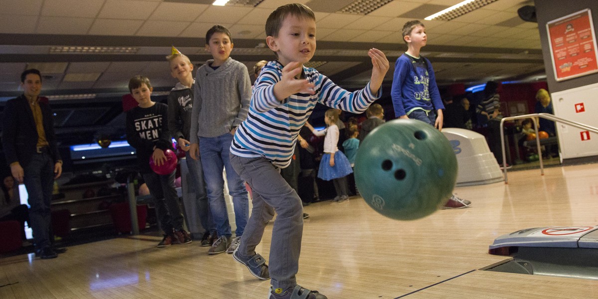 Gra w kręgle w MK Bowling to super zabawa!