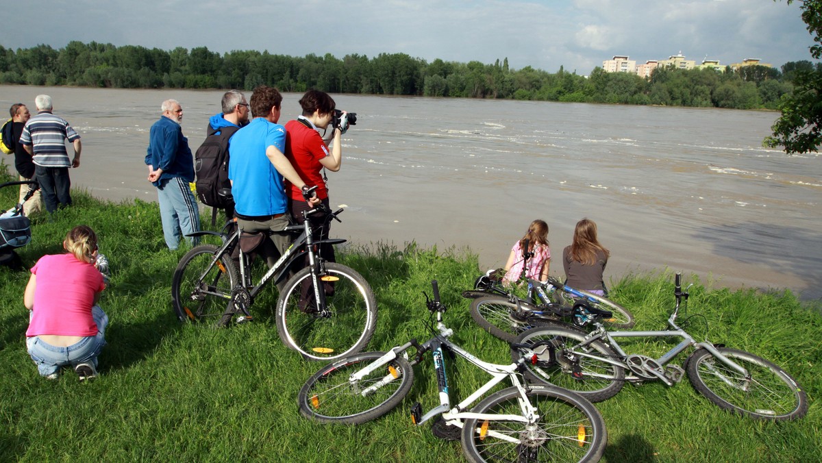 WARSZAWA WISŁA POWÓDŹ