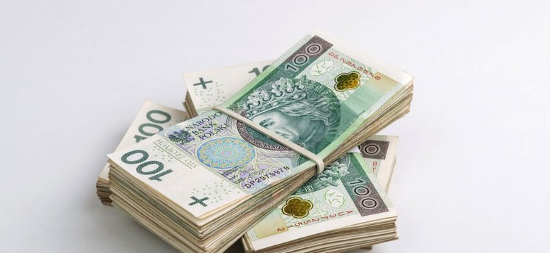 MRPiPS: 35 odpowiedzi na pytania o nowe świadczenia 1500 zł i 500 zł za opiekę nad małymi dziećmi [Kompendium dla rodziców]