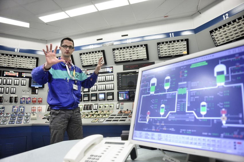 Radom elektrane upravlja se iz kontrolne sobe