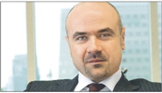 Czy pracodawca może pracownikowi nakazać pracę w domu