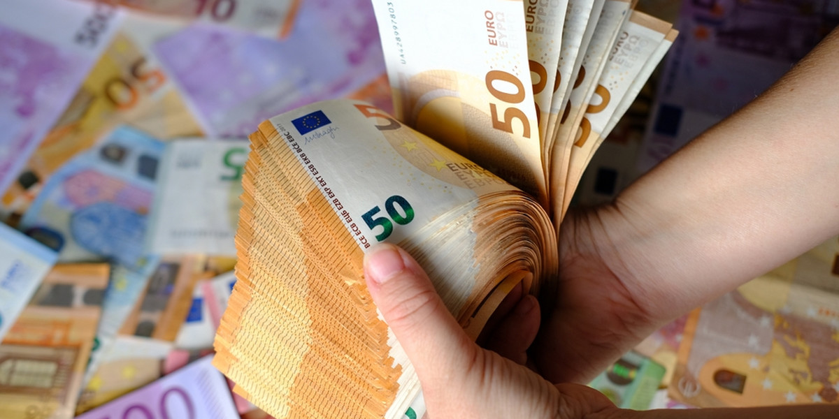 Euro to jedna z głównych walut wymienialnych na świecie