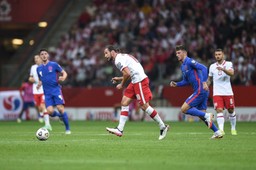 Racjonalni nierozumni. O ucieczce od rozumu w stronę bezmyślnego kolektywizmu