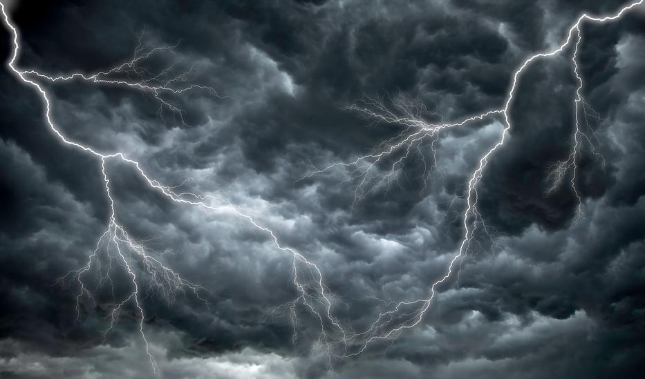 Időjárás: nincs kegyelem, hevesen csap le a vihar. Fotó: Getty Images