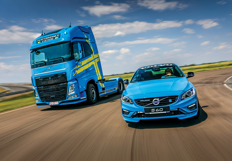 Volvo S60 Polestar vs Volvo FH 540 Performance Edition