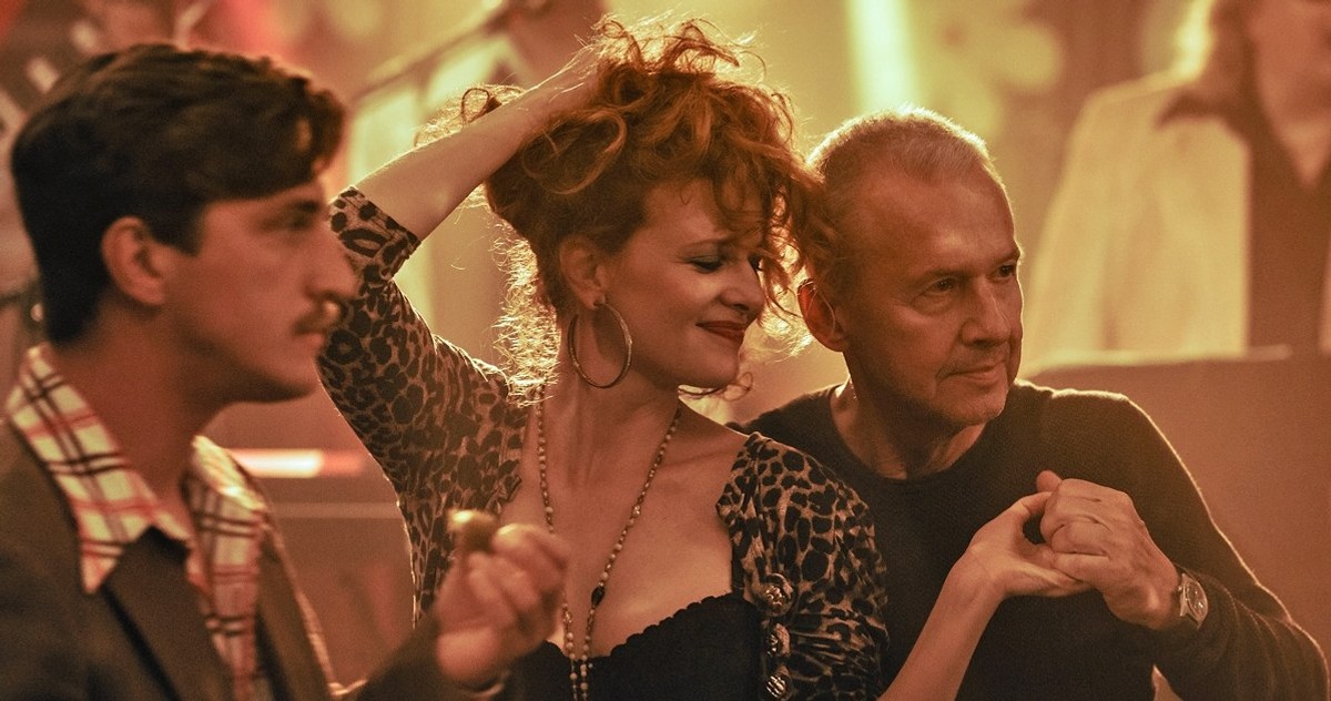 Karolina Gruszka i Bogusław Linda w filmie "Zamach na papieża"