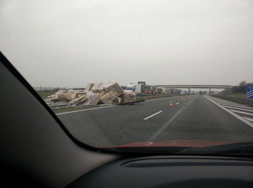 Wypadek na autostradzie A4 pod Brzegiem