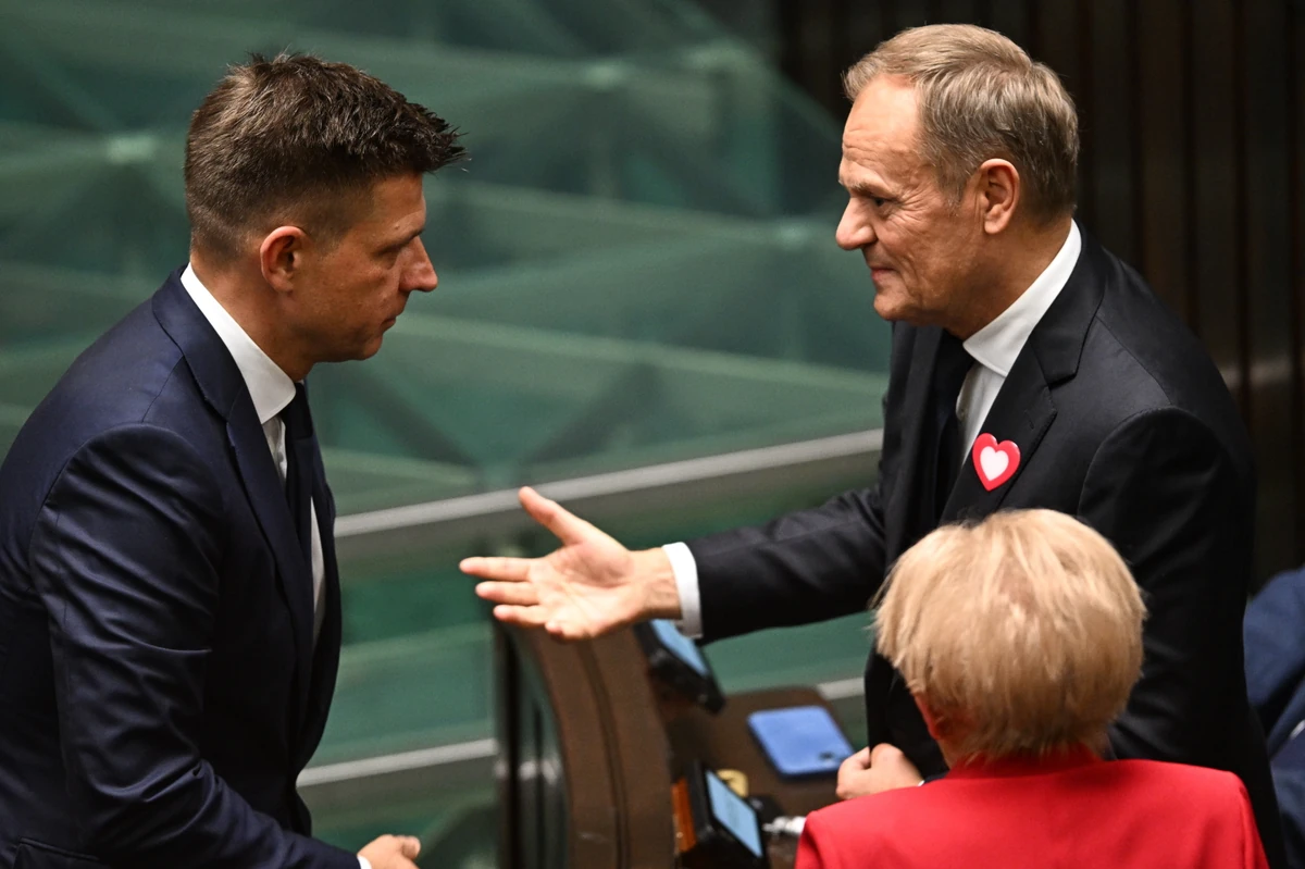 Deregulacja Brzoski. Nowoczesny Smerf przestrzega Papy: Pracowałem tam w latach 90. i nic się nie zmieniło