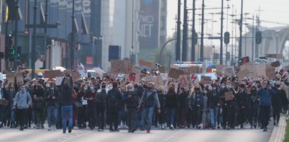 Strajk kobiet w Łodzi: – Piekło kobiet! To jest wojna!