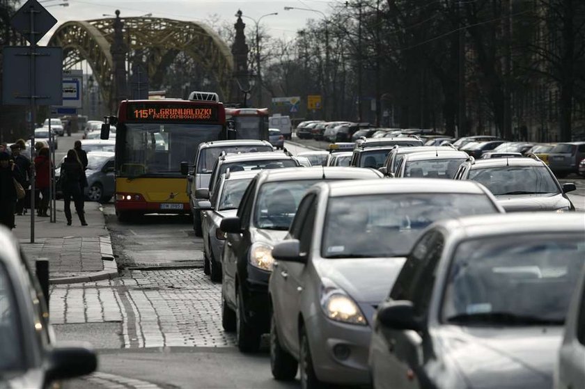 Po mieście pojedziesz tylko 6 km/h!