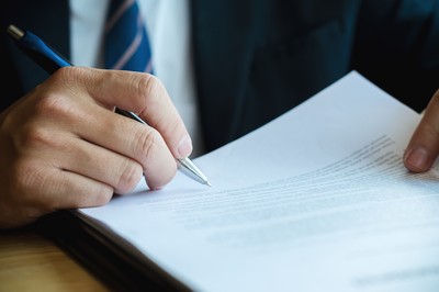 Rząd planuje pełne oskładkowanie umów zlecenia. Firmy dopłacą po zmianach nawet 2,5 mld zł