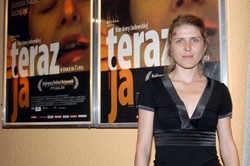 Anna Jadowska kręci "Dzikie róże"