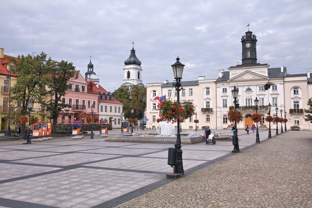 Azjatyccy pracownicy ściągani do Płocka zamieszkają w... kontenerach