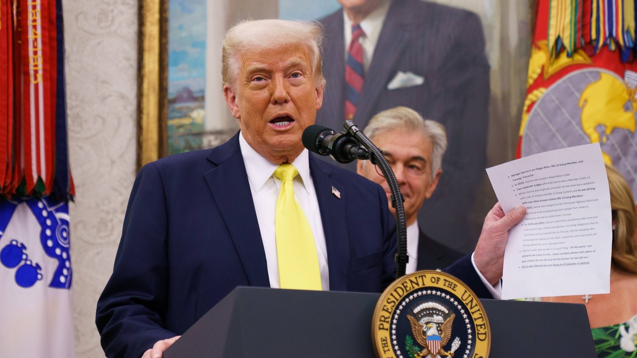 Donald Trump otrzymał od Władimira Putina niecodzienny prezent. Amerykańska stacja ujawnia szczegóły