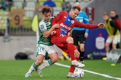 Wysoka wygrana Piasta z Lechią. "Samobój" Dusana Kuciaka [WIDEO]