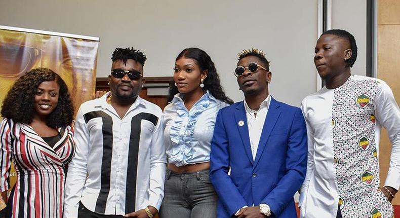 Kelvyn Boy brushes off Wendy Shay, hugs Shatta Wale instead